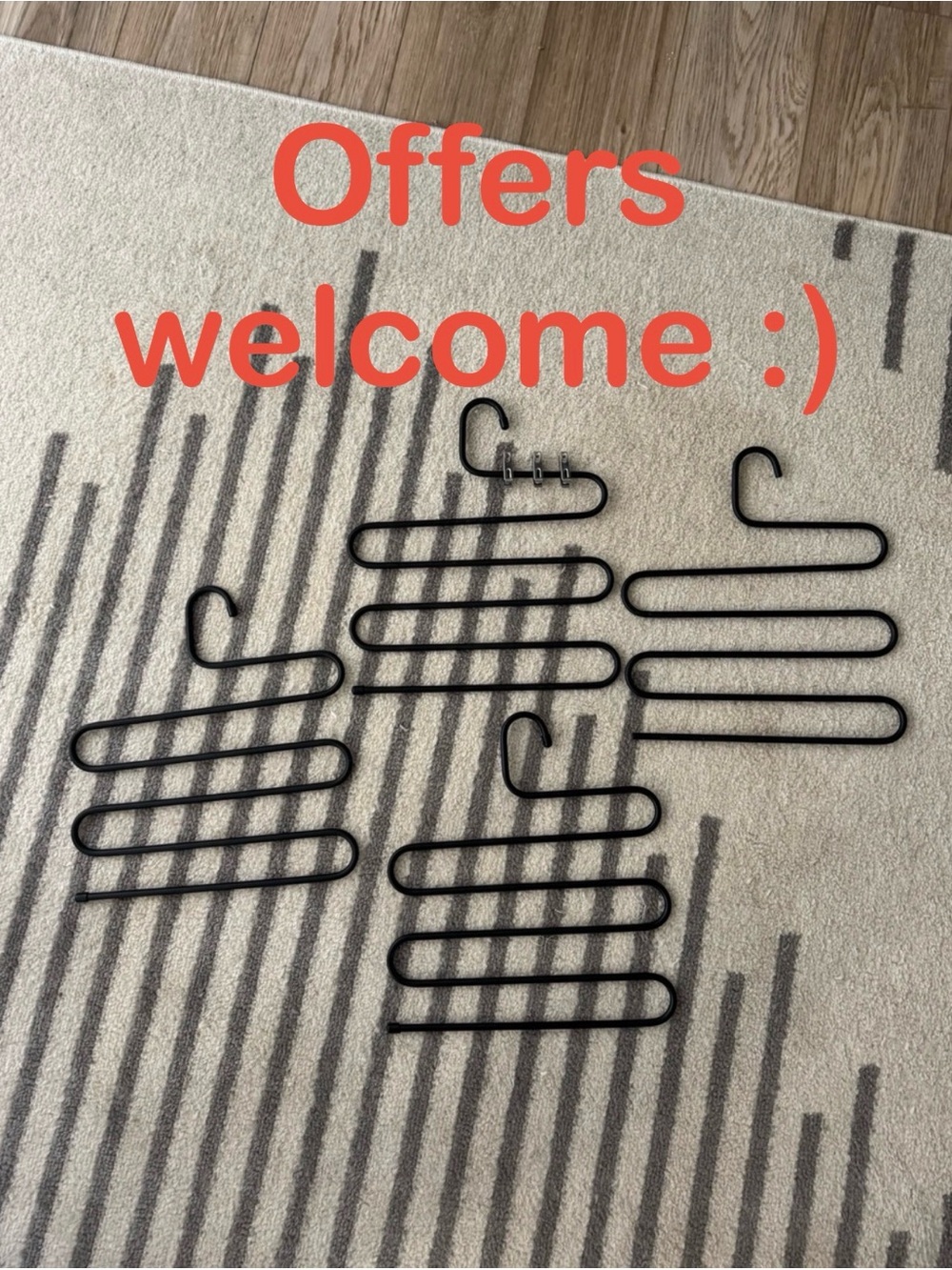 4 S-Shaped Pants Hangers